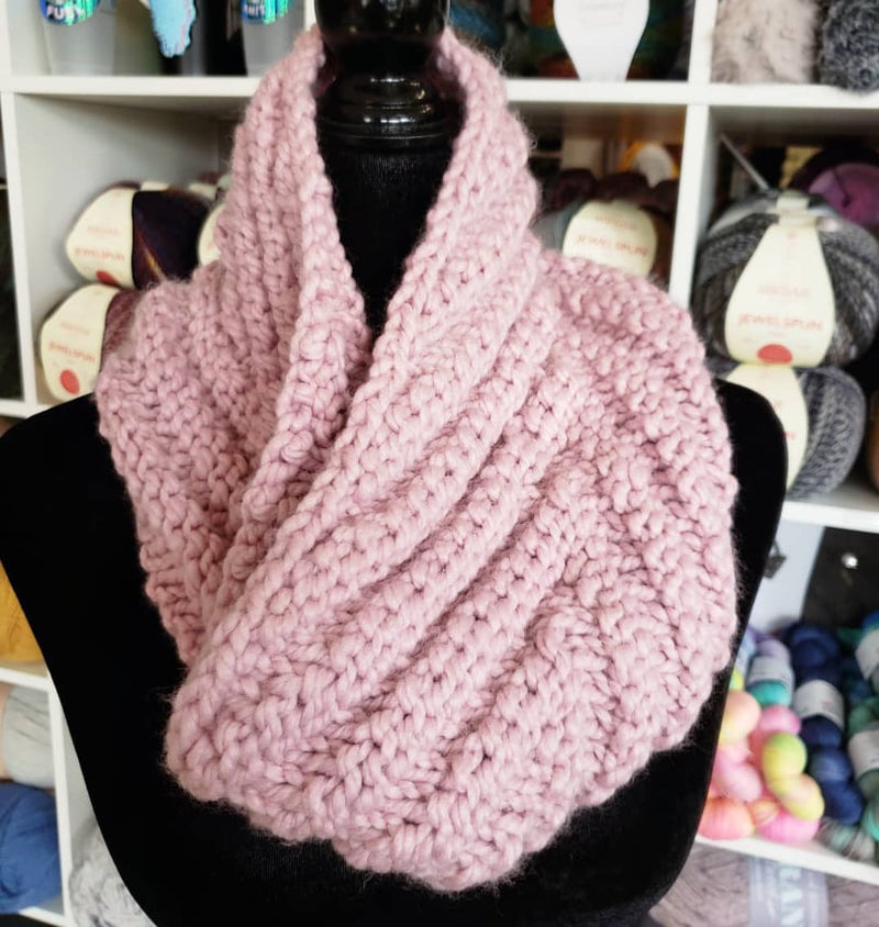 Digital Pattern:  Flecha Cowl